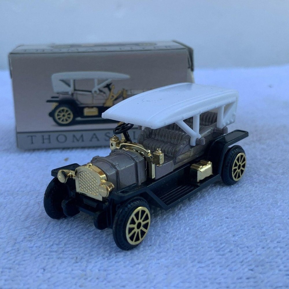 Thomas Flyer Readers Digest Die Cast Car